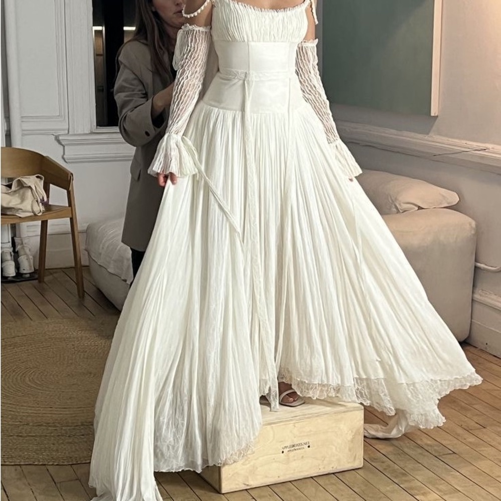 NWT Cinq ‘The Elizabeth’ Size 16